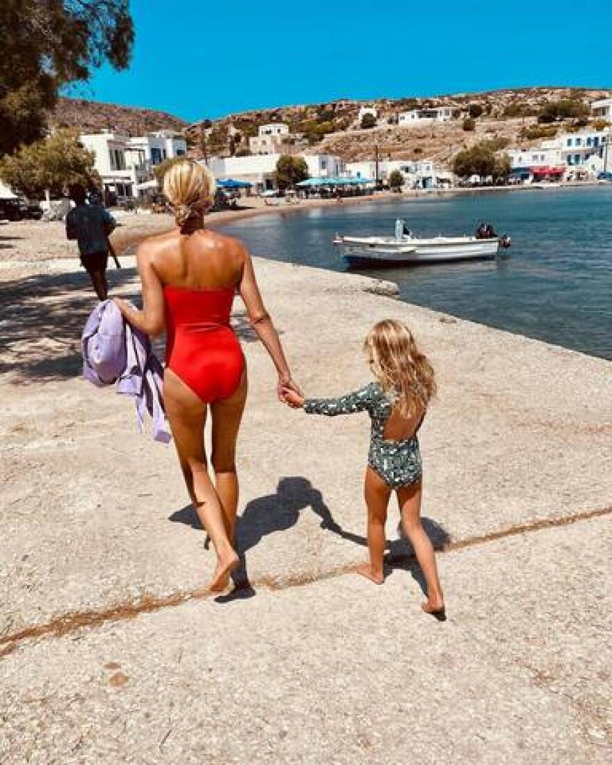 Βίκυ Καγιά: Το άλμπουμ των καλοκαιρινών της διακοπών