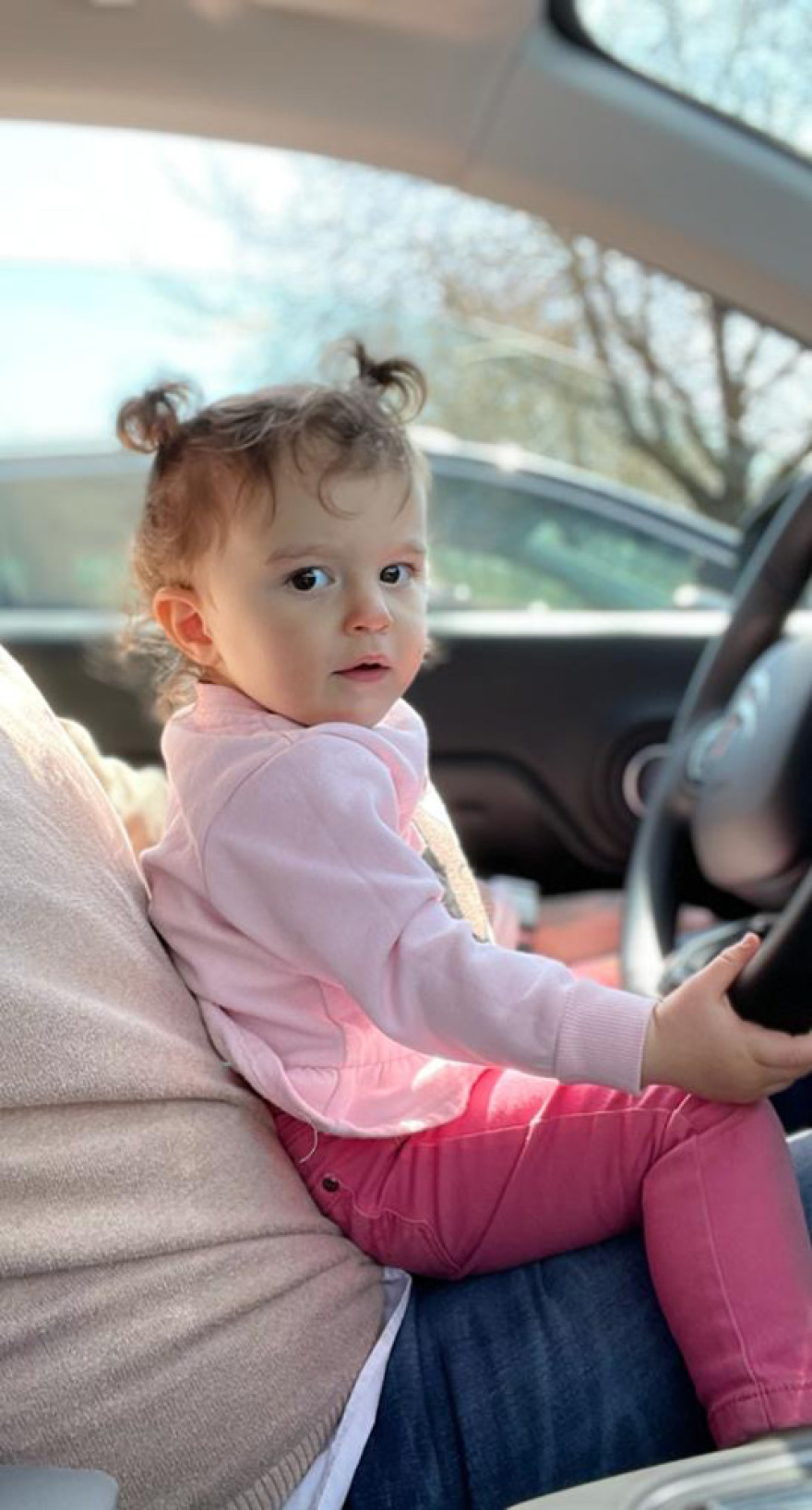 Έρανος για τη μικρή Νεφέλη που τραυματίσθηκε σοβαρά σε ατύχημα με το ΙΧ του πατέρα της