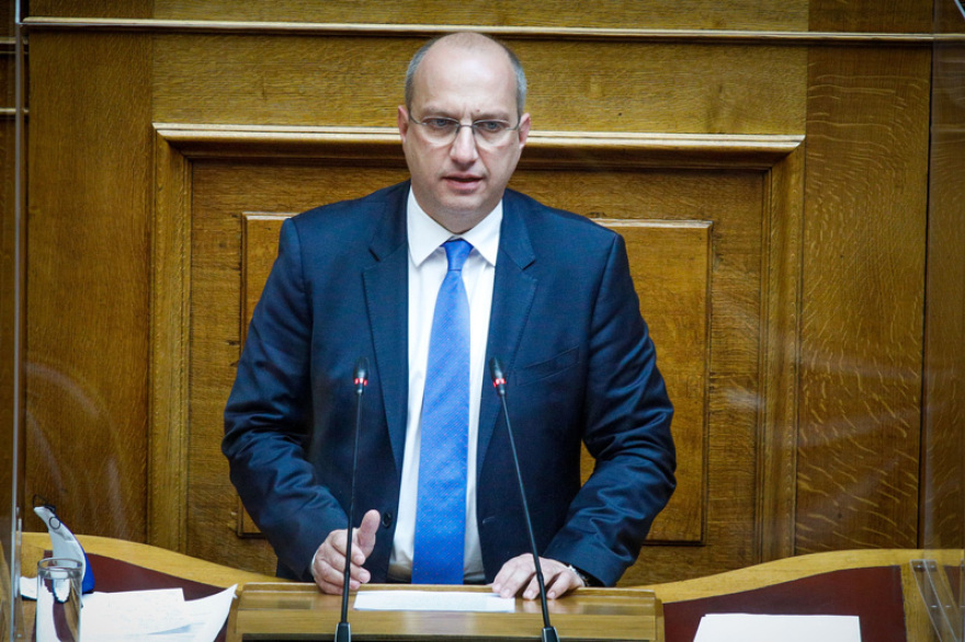 Αλλαγές στο Μαξίμου: Υπουργός Επικρατείας ο Σκέρτσος, κυβερνητικός εκπρόσωπος ο Ιωάννης Οικονόμου