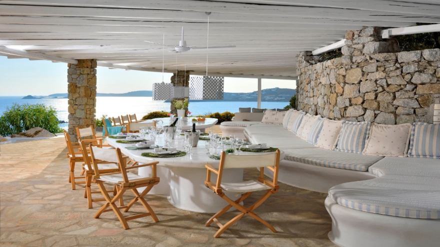 Μύκονος: «Φυλακισμένος» σε βίλα των 12 εκατ. ευρώ ο καταδικασμένος Ρουμάνος επιχειρηματίας  (Φωτογραφίες)