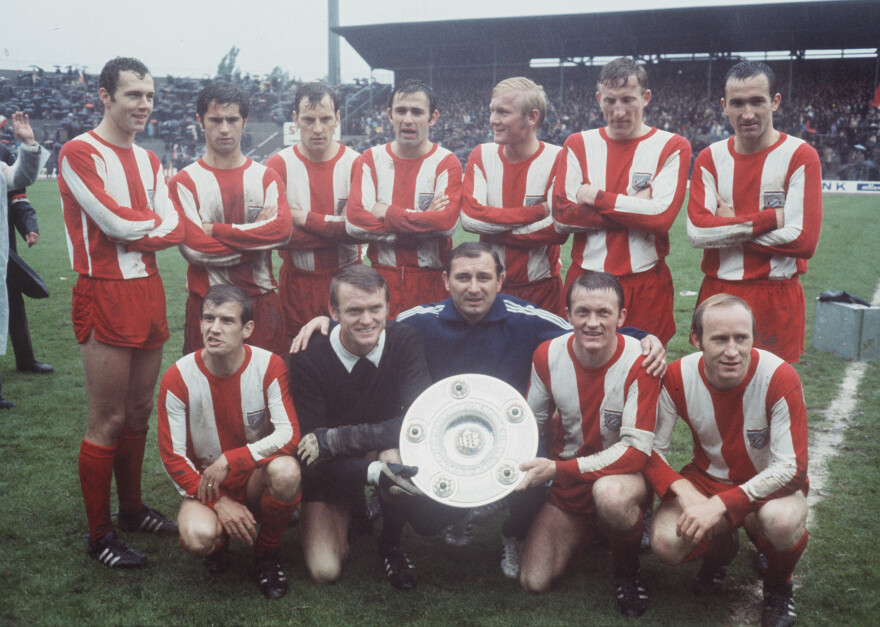 Γκερντ Μίλερ: Ο «Bomber» που δεν θα περάσει ποτέ στη λήθη - Η σπουδαία καριέρα και η μάχη με το αλκοόλ, την κατάθλιψη και το Αλτσχάιμερ