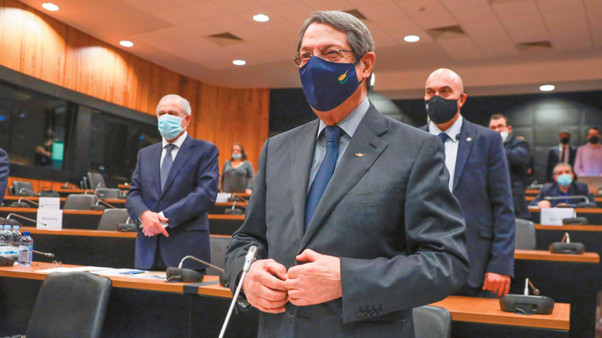 Σκάνδαλο στην Κύπρο: Big business με «χρυσά» διαβατήρια  σε απατεώνες