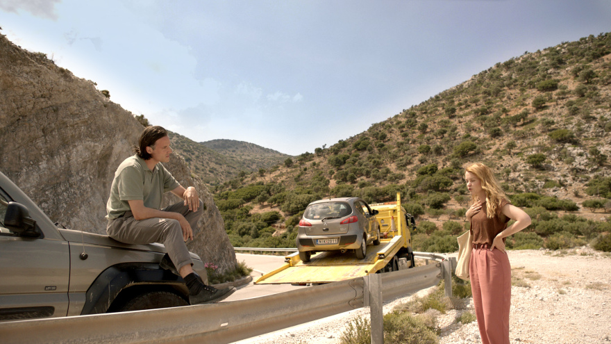 «Καρτ ποστάλ»: Η Λένα Παπαληγούρα και η Μελισσάνθη Μάχουτ στα γυρίσματα της νέας σειράς της ΕΡΤ