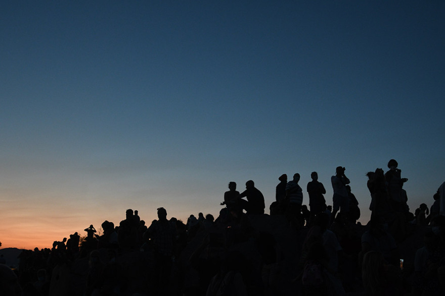 Υπέροχες εικόνες από την Αυγουστιάτικη πανσέληνο - Δείτε φωτογραφίες 