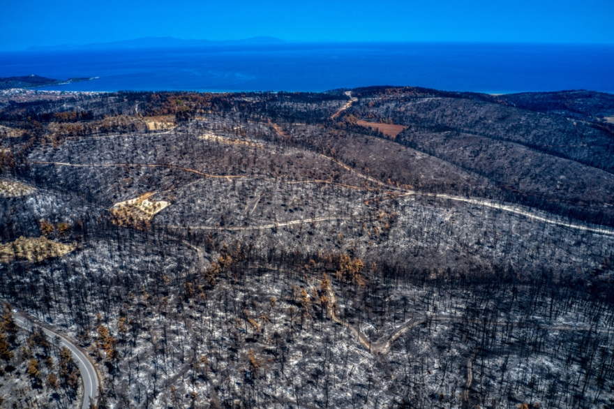 Κρανίου τόπος η Εύβοια: Εναέριες εικόνες από τη μεγάλη καταστροφή - 1,2 εκατ. στρέμματα καμένα σε όλη την Ελλάδα