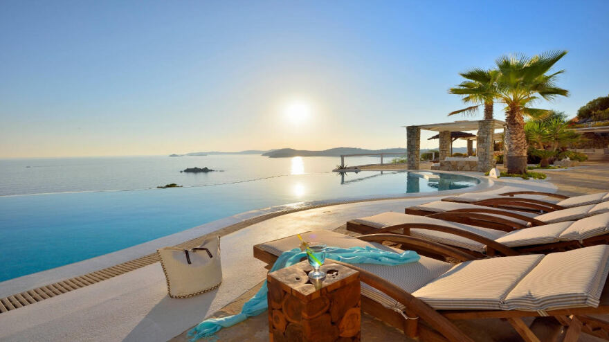 Μύκονος: Έφυγε ο Ρουμάνος επιχειρηματίας από τη βίλα των €85.000 - Πήγε σε μικρότερο και φτηνότερο σπίτι