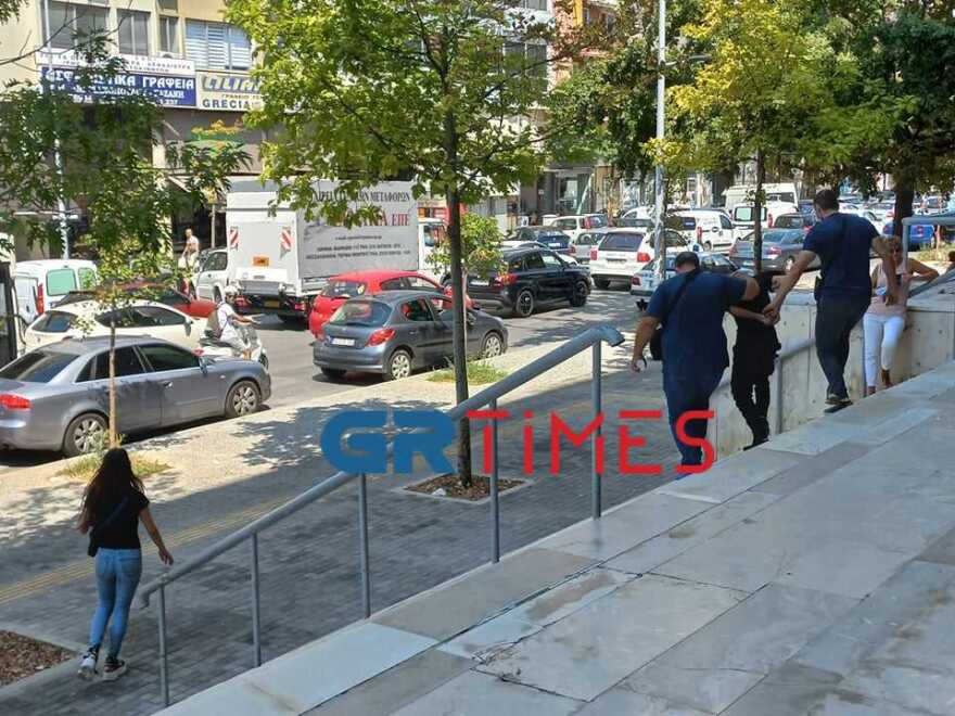 Θεσσαλονίκη: Κακουργηματική δίωξη στον 25χρονο που μαχαίρωσε και σκότωσε σκύλο