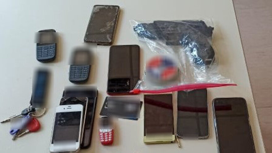 Κέρκυρα: Χειροπέδες σε δυο ντόπιους - Εντοπίστηκαν με περίπου ένα κιλό εκρηκτικής ύλης