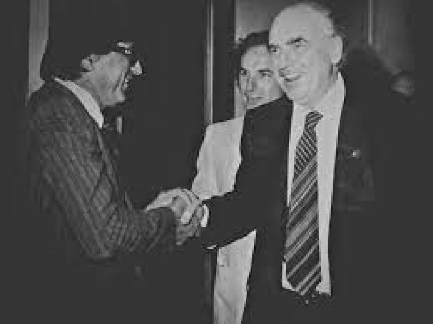 Ανέστης Βλάχος: Η δύσκολη, αλλά γεμάτη ζωή του - Το δέσιμό του με τον Νίκο Ξανθόπουλο και την Έλλη Λαμπέτη