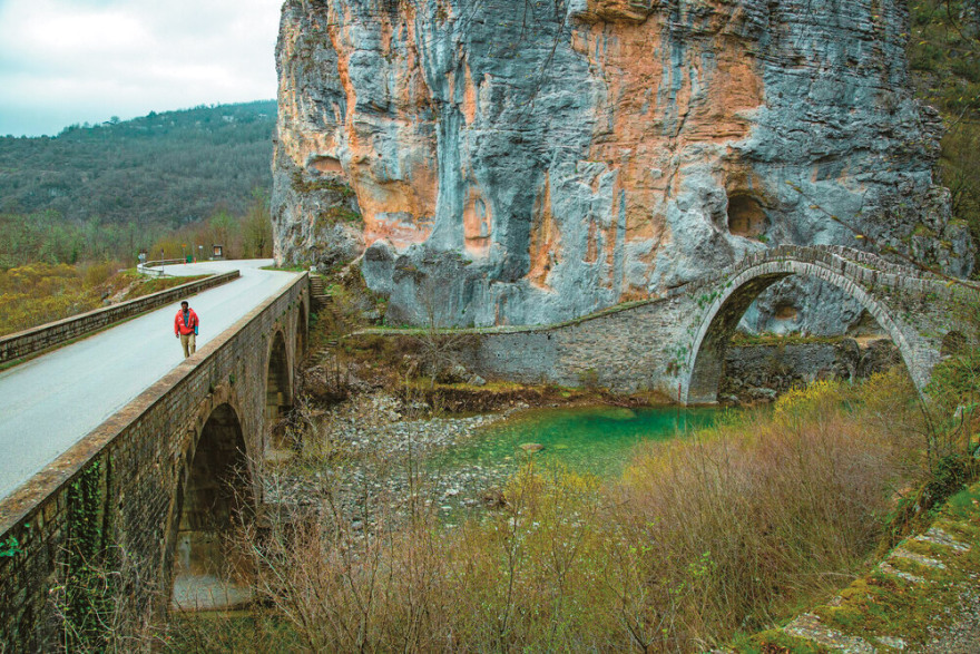 Για χρυσό... βατόμουρο ο «ελληνικός» Μπέκετ του Netflix - Το φιλόδοξο όραμα βούλιαξε στο πρόχειρο σενάριο