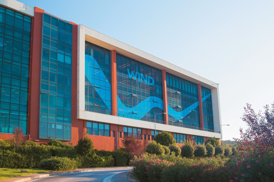 Το μεγάλο Deal: Έτσι έγινε η συμφωνία για το... τέταρτο στεφάνι της WIND