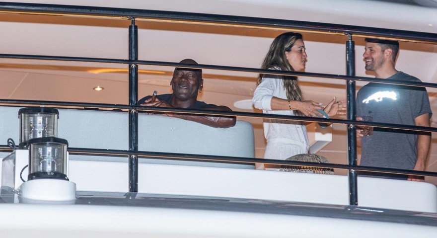 Τζόρνταν:  Ο «Ιπτάμενος Michael» απολαμβάνει χλιδάτες διακοπές στην Κροατία