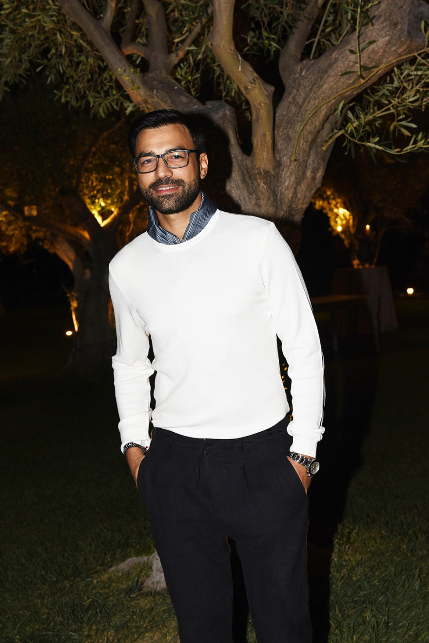  «Η Γη της Ελιάς»: Όλοι οι πρωταγωνιστές έδωσαν το παρόν στην  avant-première της σειράς (Φωτογραφίες)