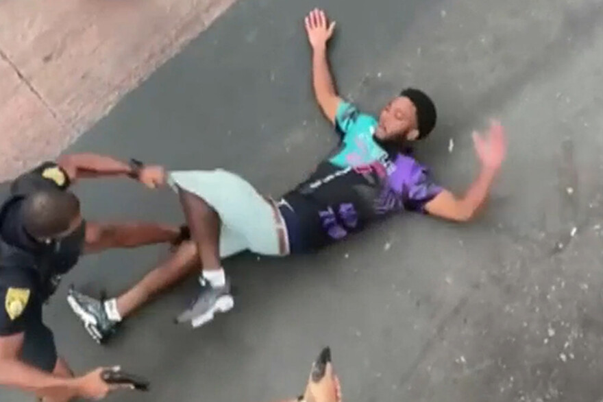 Μαϊάμι: Εν ψυχρώ δολοφονία τουρίστα - «Χόρευε πάνω στο άψυχο σώμα του», λένε μάρτυρες