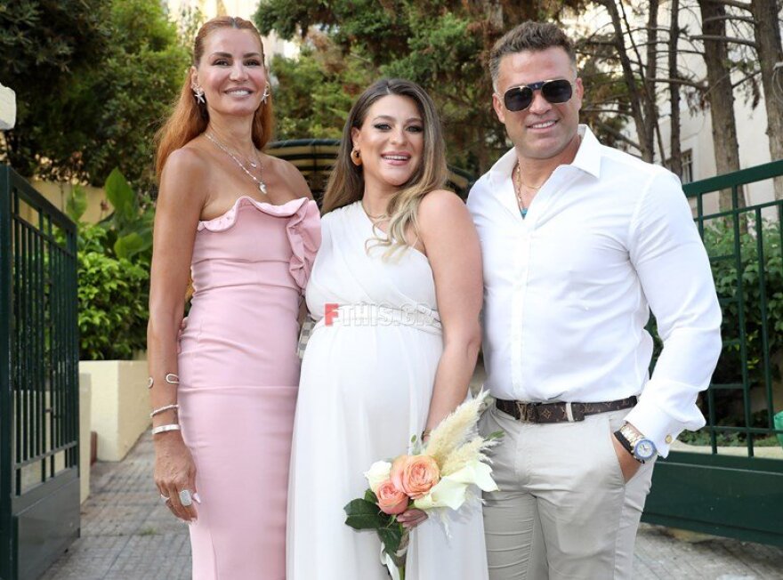 Κώστας Σόμμερ - Βαλεντίνη Παπαδάκη: Παντρεύτηκαν με πολιτικό γάμο λίγο πριν τον ερχομό του γιου τους