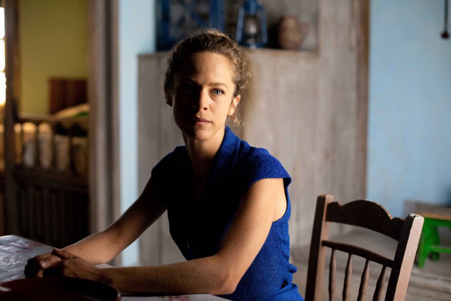 Άγριες Μέλισσες: Ο τρόμος επιστρέφει στο Διαφάνι την περίοδο της δικτατορίας - Δείτε φωτογραφίες