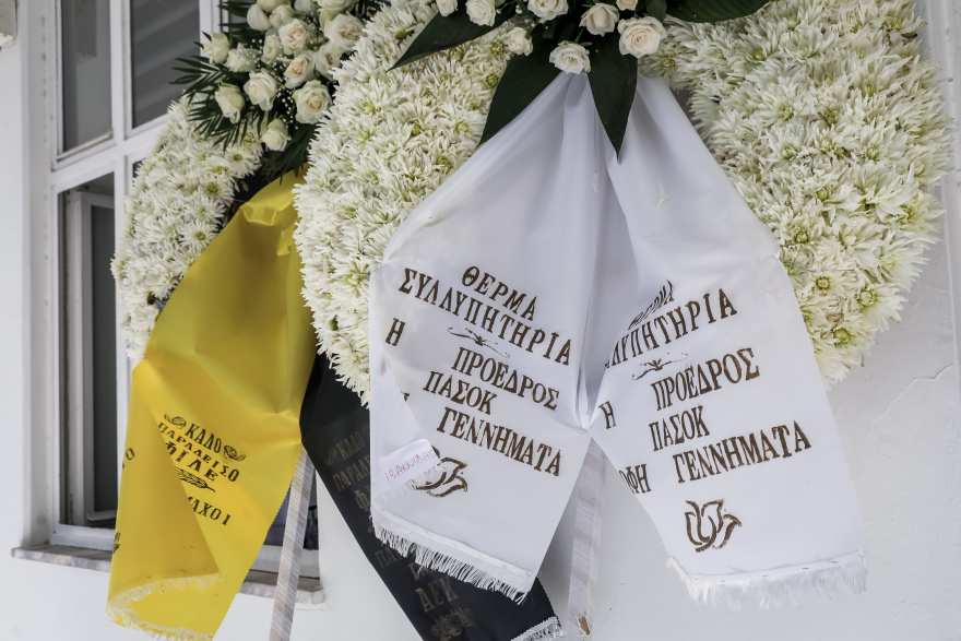 Ανέστης Βλάχος: Θλίψη και συγκίνηση στην κηδεία του αγαπημένου «κακού» του ελληνικού κινηματογράφου