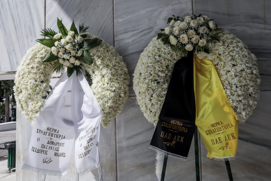 Ανέστης Βλάχος: Θλίψη και συγκίνηση στην κηδεία του αγαπημένου «κακού» του ελληνικού κινηματογράφου