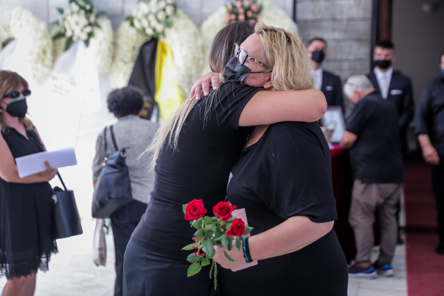 Ανέστης Βλάχος: Θλίψη και συγκίνηση στην κηδεία του αγαπημένου «κακού» του ελληνικού κινηματογράφου