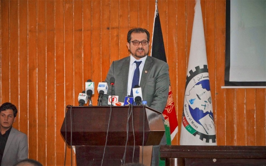 Αφγανός υπουργός έγινε διανομέας με ποδήλατο στη Γερμανία και τώρα τον κάνουν μάνατζερ