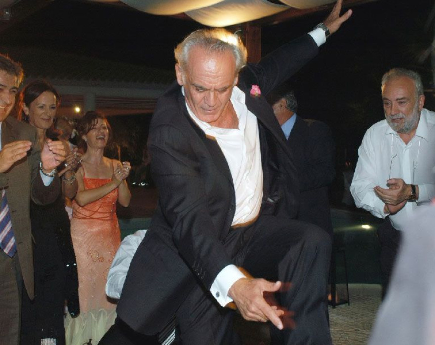 Άκης Τσοχατζόπουλος - Βίκυ Σταμάτη: Ο μυθικός γάμος στο Παρίσι, η glam ζωή και η σκληρή αποκαθήλωση