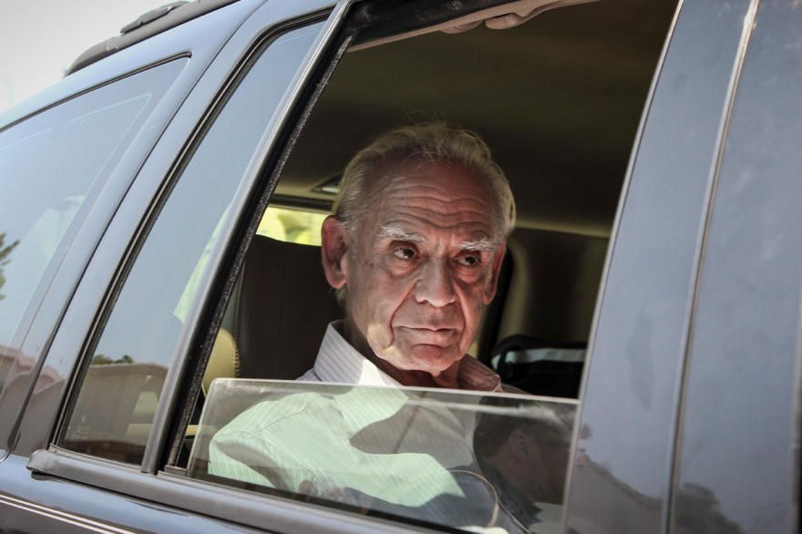 Άκης Τσοχατζόπουλος - Βίκυ Σταμάτη: Ο μυθικός γάμος στο Παρίσι, η glam ζωή και η σκληρή αποκαθήλωση