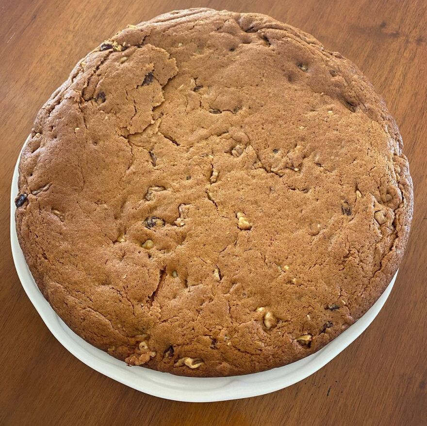 Η Όλγα Κεφαλογιάννη έφτιαξε φανουρόπιτα και έδωσε τη συνταγή