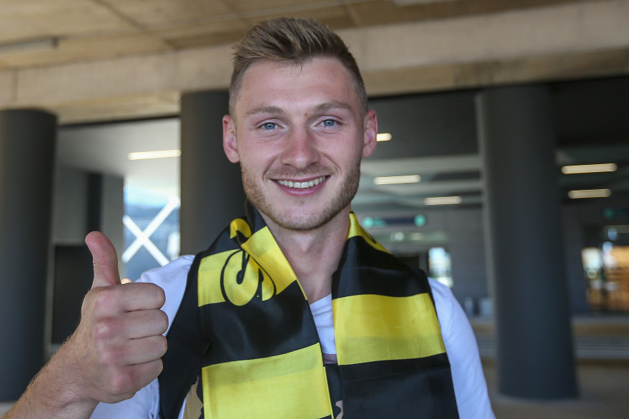 Έφτασε στη Θεσσαλονίκη ο Μπράμπετς: «Πρόκληση για μένα ο Άρης»