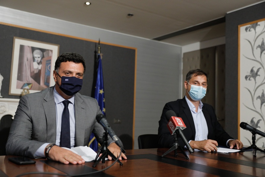 Θεοχάρης σε Κικίλια: «Μπροστά σου έχεις έναν αγώνα που δεν λήγει ποτέ»