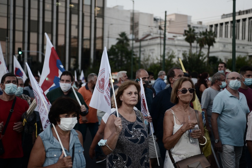 Κλειστό το Σύνταγμα λόγω συγκέντρωσης ενάντια  στο νομοσχέδιο της επικουρικής ασφάλισης