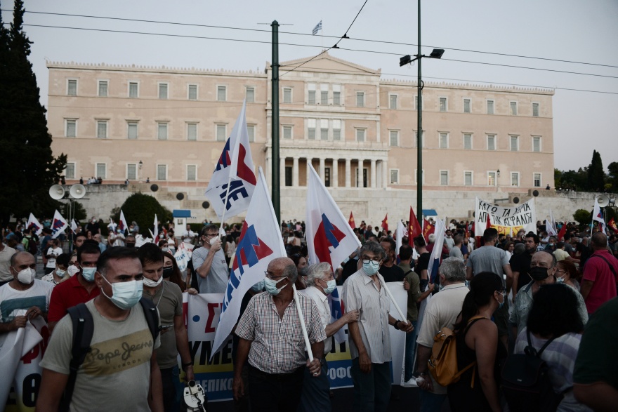 Κλειστό το Σύνταγμα λόγω συγκέντρωσης ενάντια  στο νομοσχέδιο της επικουρικής ασφάλισης