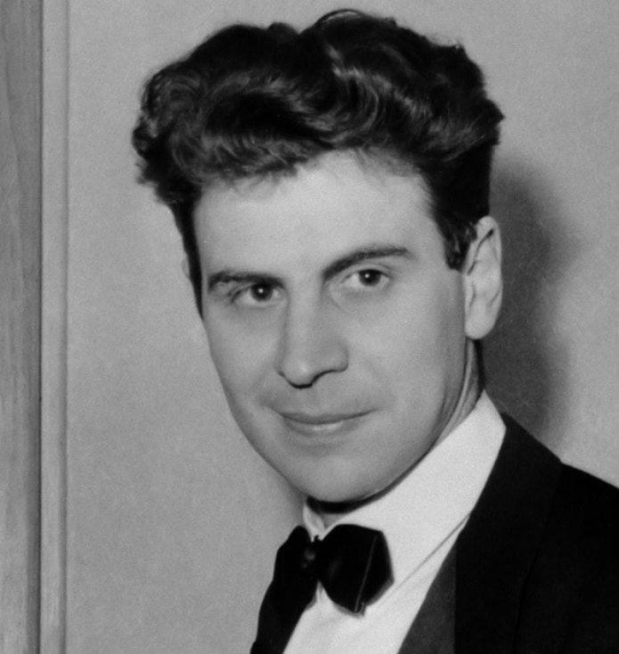 Μίκης Θεοδωράκης: Βαθιά υπόκλιση στον παγκόσμιο Έλληνα – Από την Τρίτη σε λαϊκό προσκύνημα