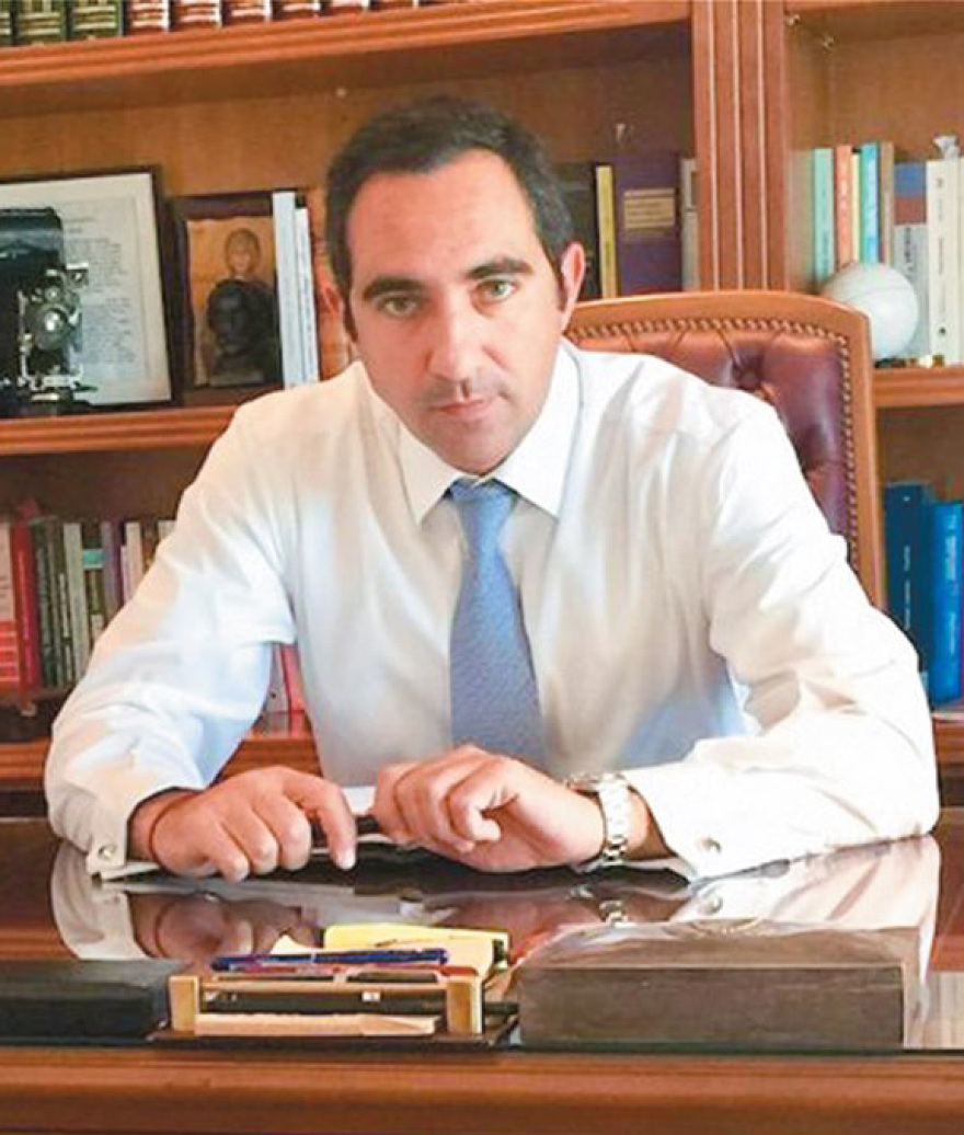 Όλη η απολογία Σεμέδο: Με την 17χρονη είχαμε επαφή κατόπιν κοινής επιθυμίας - Δεν μου είπε πως ήταν ανήλικη