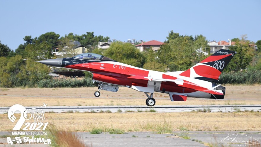 Athens Flying Week: Δείτε εντυπωσιακή χαμηλή πτήση αμερικανικού F-15