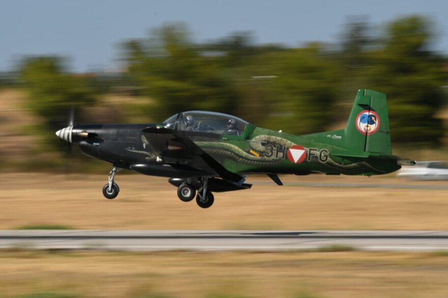 Athens Flying Week: Δείτε εντυπωσιακή χαμηλή πτήση αμερικανικού F-15