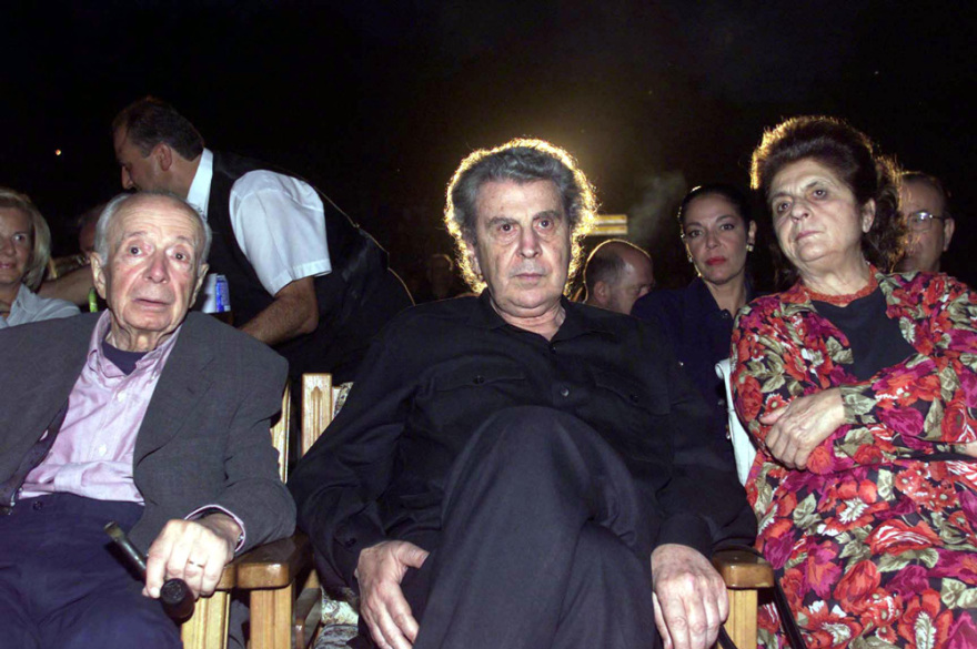 Πέθανε ο Μίκης Θεοδωράκης