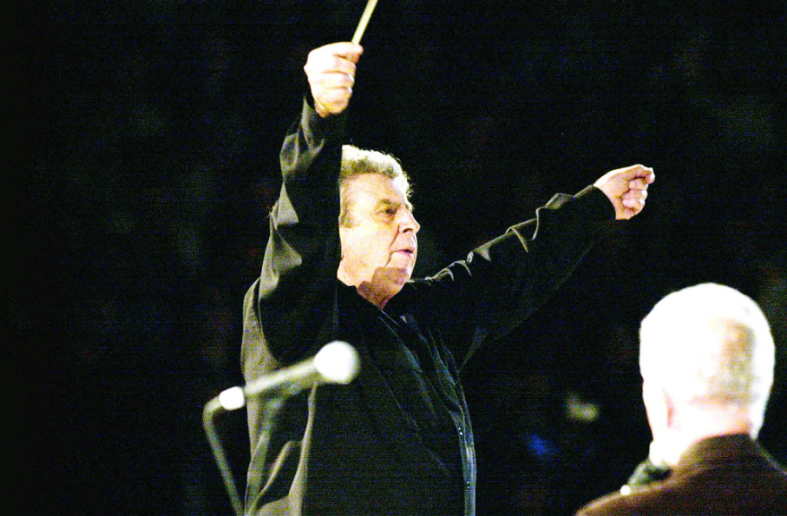 Πέθανε ο Μίκης Θεοδωράκης