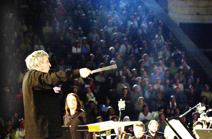 Πέθανε ο Μίκης Θεοδωράκης