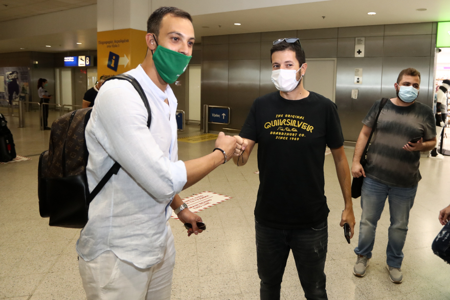 Μπρινιόλι για Παναθηναϊκό: «Χαρούμενος που είμαι εδώ, μίλησα με Μακέντα και Ρούμπεν Πέρεθ»