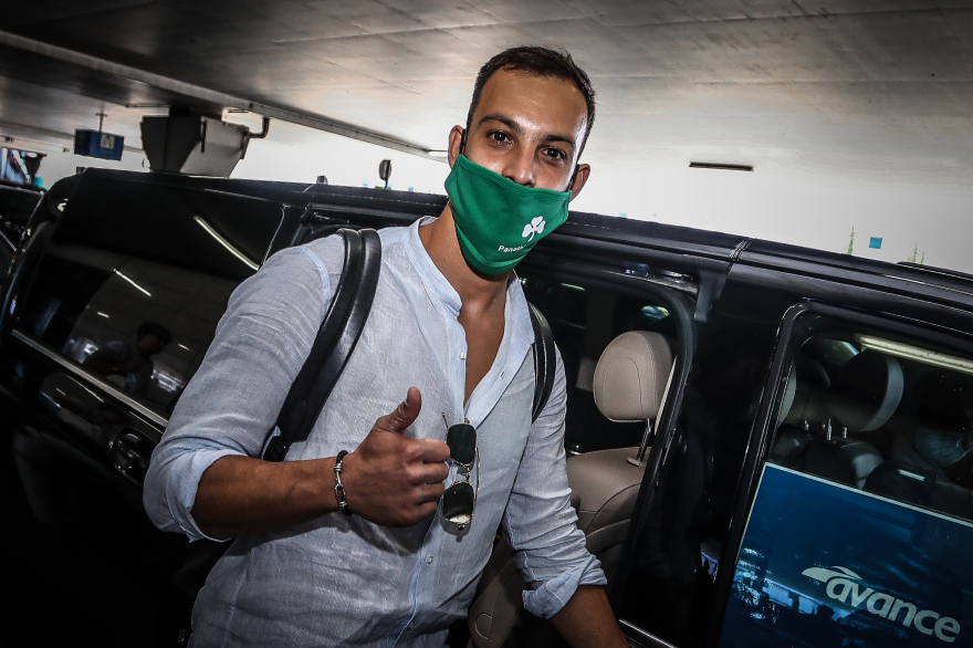 Μπρινιόλι για Παναθηναϊκό: «Χαρούμενος που είμαι εδώ, μίλησα με Μακέντα και Ρούμπεν Πέρεθ»