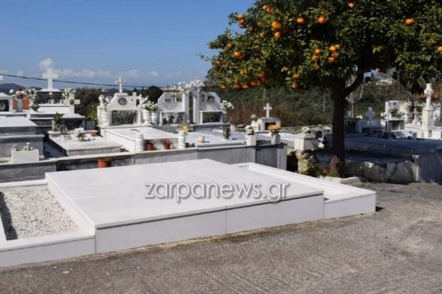 Εκεί θα ενταφιαστεί ο Μίκης Θεοδωράκης:  «Εγκρίνω» είχε γράψει ο συνθέτης το 2009