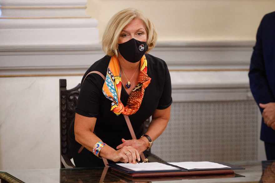 Μίνα Γκάγκα: Μία μάχιμη γιατρός στην «εντατική» του υπουργείου Υγείας