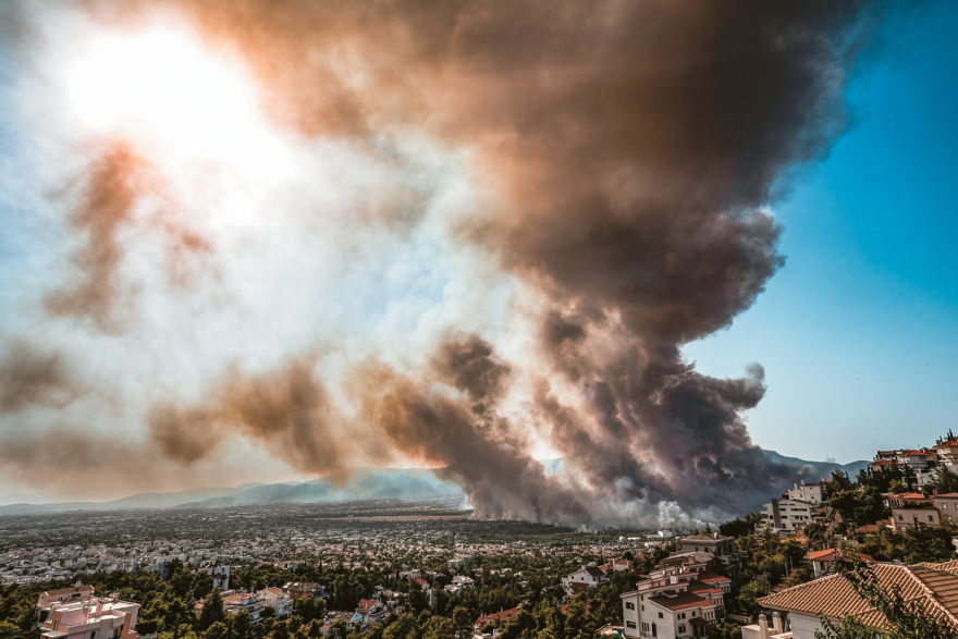 Ο Μιχάλης Δεληχάτσιος στον Δημήτρη Δανίκα: O Έλληνας καθηγητής που ξέρει πώς σβήνουν οι πυρκαγιές