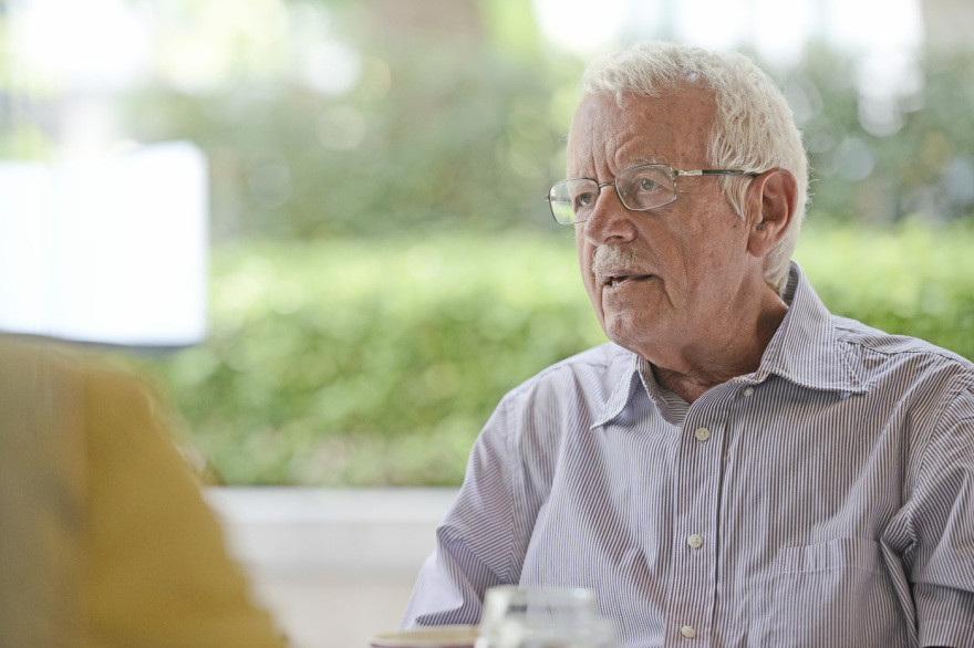 Ο Μιχάλης Δεληχάτσιος στον Δημήτρη Δανίκα: O Έλληνας καθηγητής που ξέρει πώς σβήνουν οι πυρκαγιές