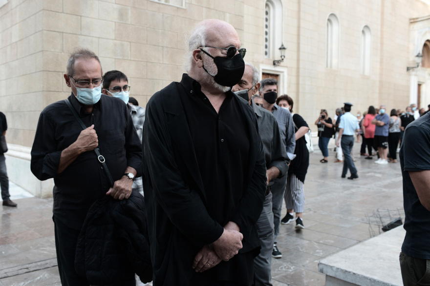 Μίκης Θεοδωράκης: Γαβράς - Βασιλικός μαζί στη Μητρόπολη - Ο αποχαιρετισμός στον συνθέτη του «Ζ»