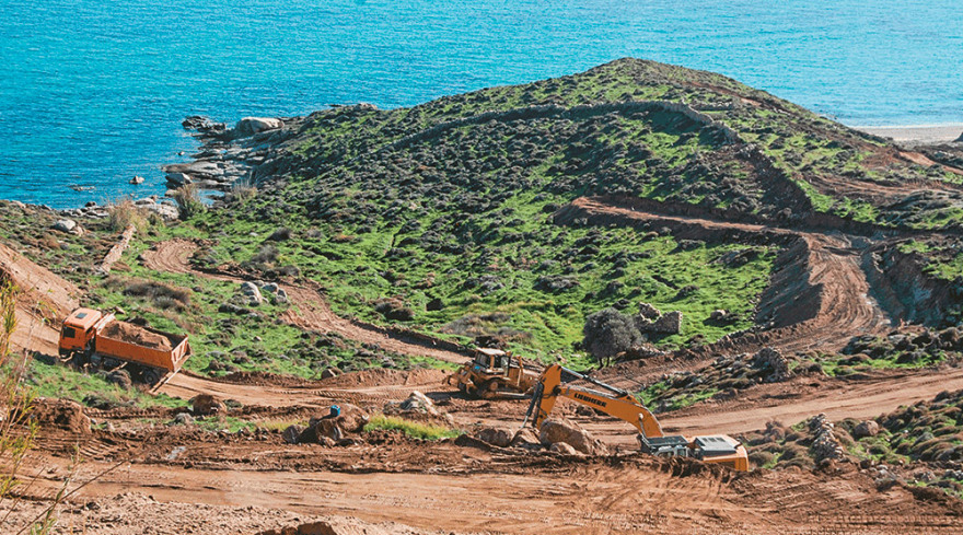 Μύκονος: Το story για την πώληση του τελευταίου χρυσού «φιλέτου» στο Καλό Λιβάδι