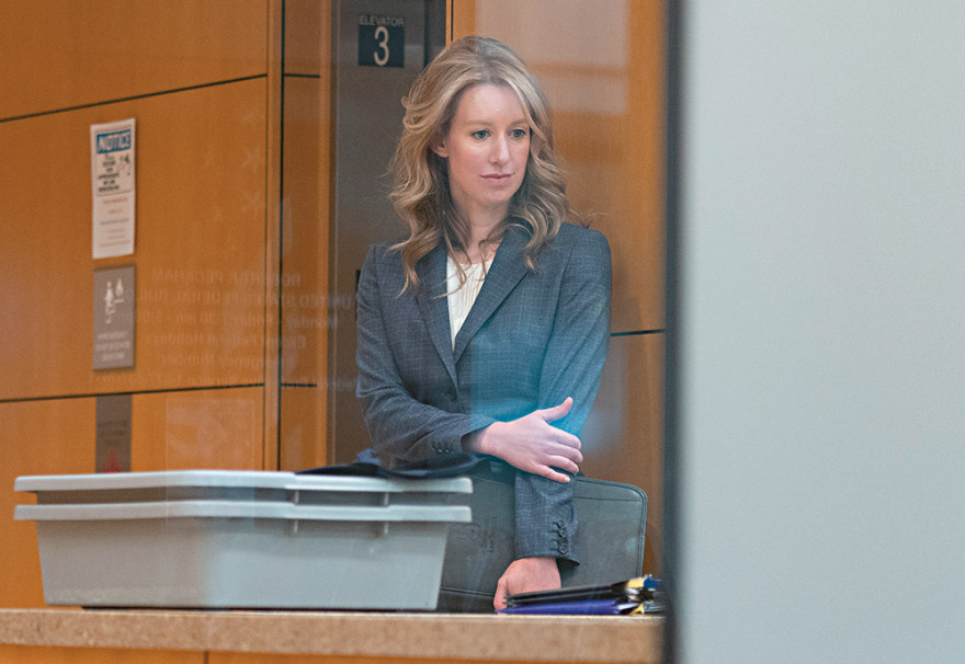 Σκάνδαλο Theranos: Mε τρεις σταγόνες αίμα έστησαν απάτη $ 9 δισ. 