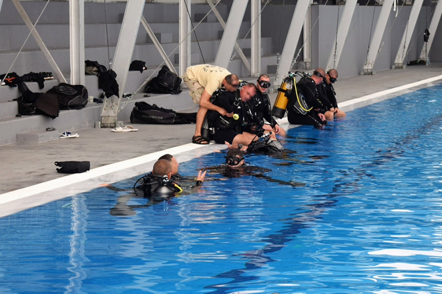 Ελληνοσκοπιανή άσκηση: Εκπαίδευση κάτω από το νερό - Δείτε φωτογραφίες 