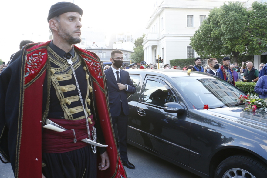 Μίκης Θεοδωράκης: Στη γη της Κρήτης το «Παλικάρι»