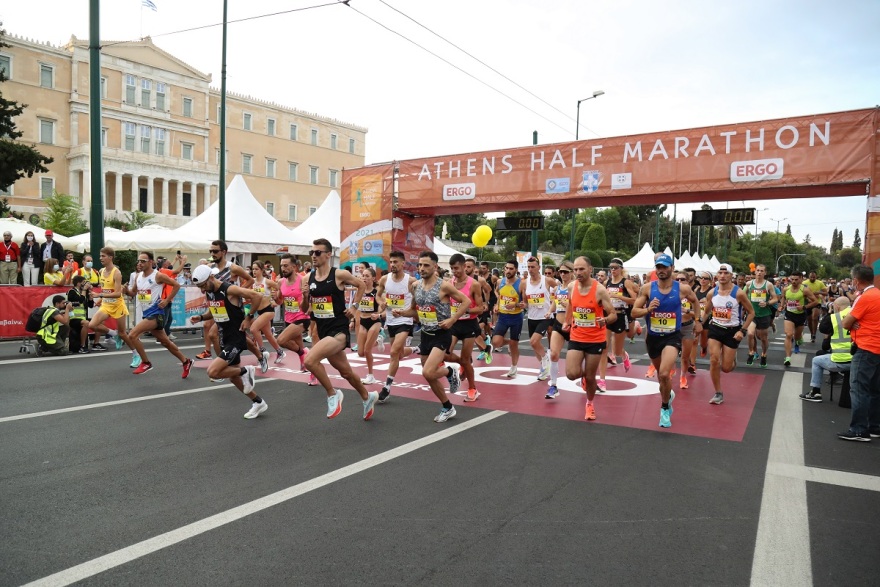 Ποιοι δρόμοι έχουν κλείσει στο κέντρο για τον Ημιμαραθώνιο της Αθήνας